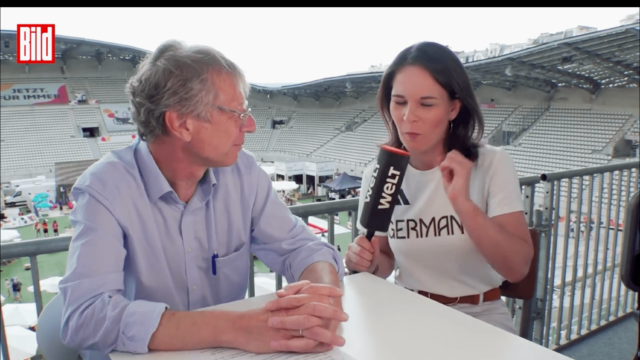 Interview German Foreign Minister-Cameramen